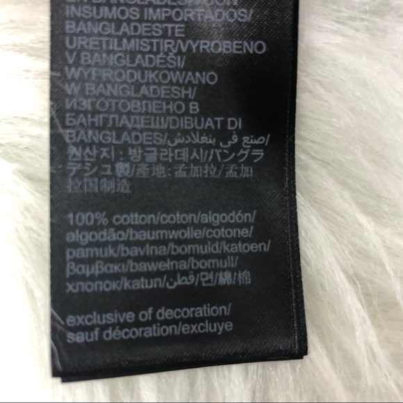 Calvin Klein Jeans | Crop Top, Size Lg, A22 - Picture 3 of 3